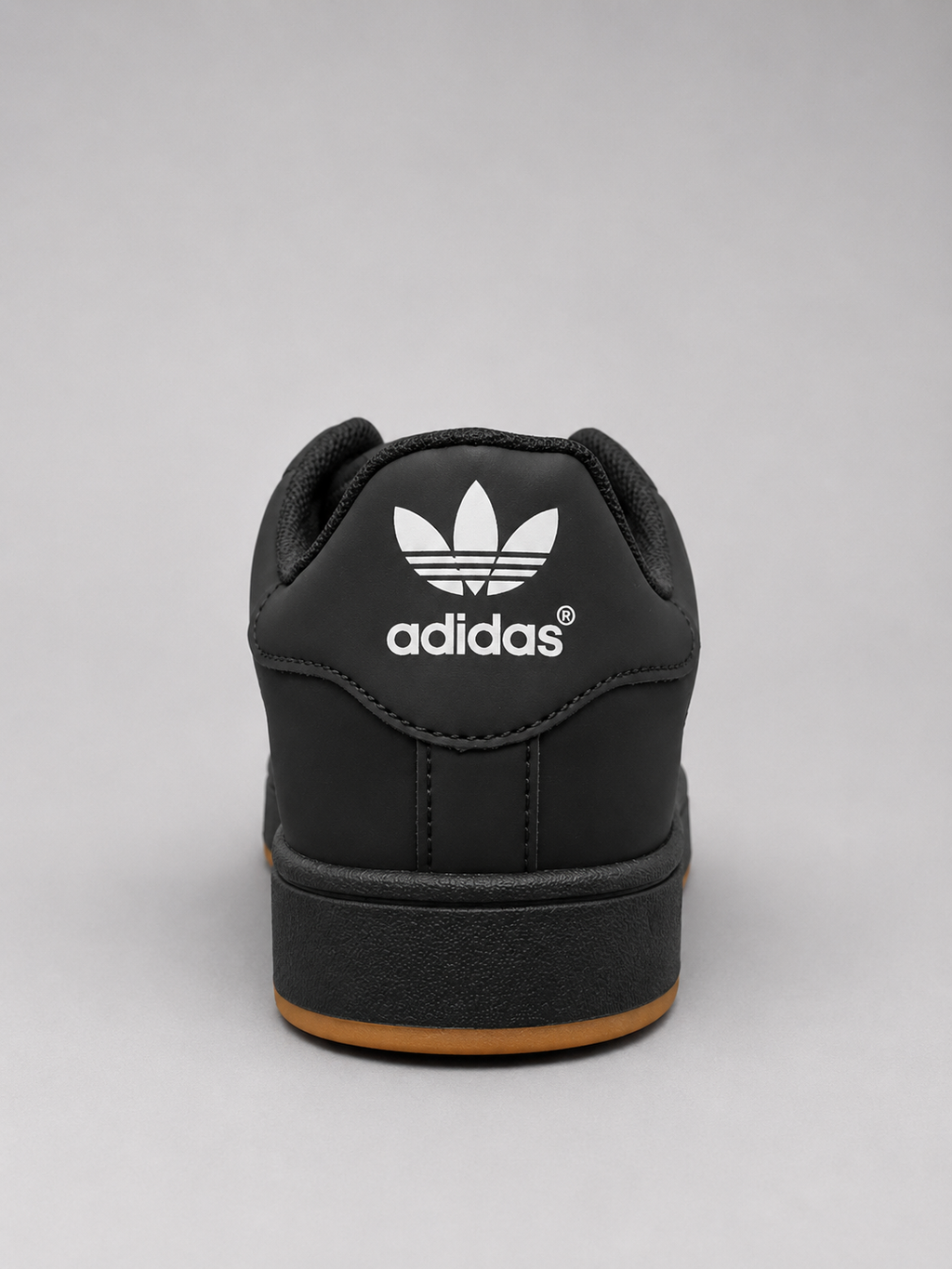Adidas Campus Sneakers – Black & Gum