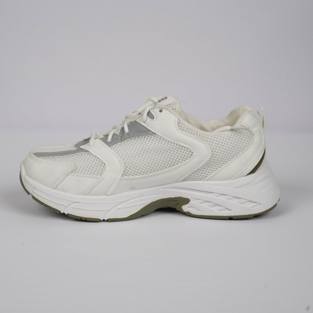 New Balance 530 – White / Olive