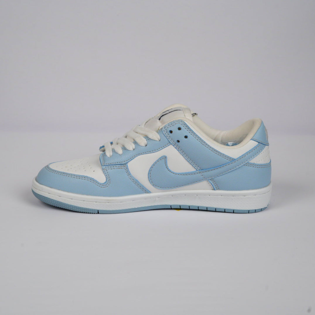 Nike SB Dunk Low – White / Sky Blue