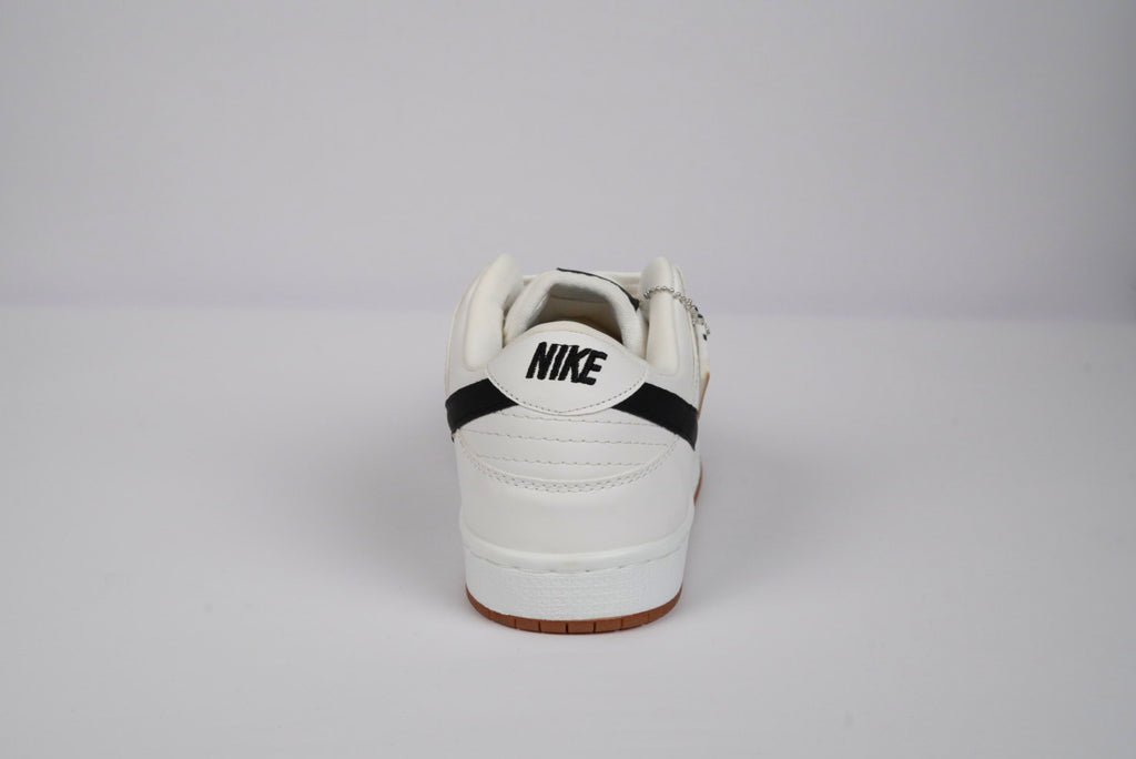 SB Low-Top Skate – White