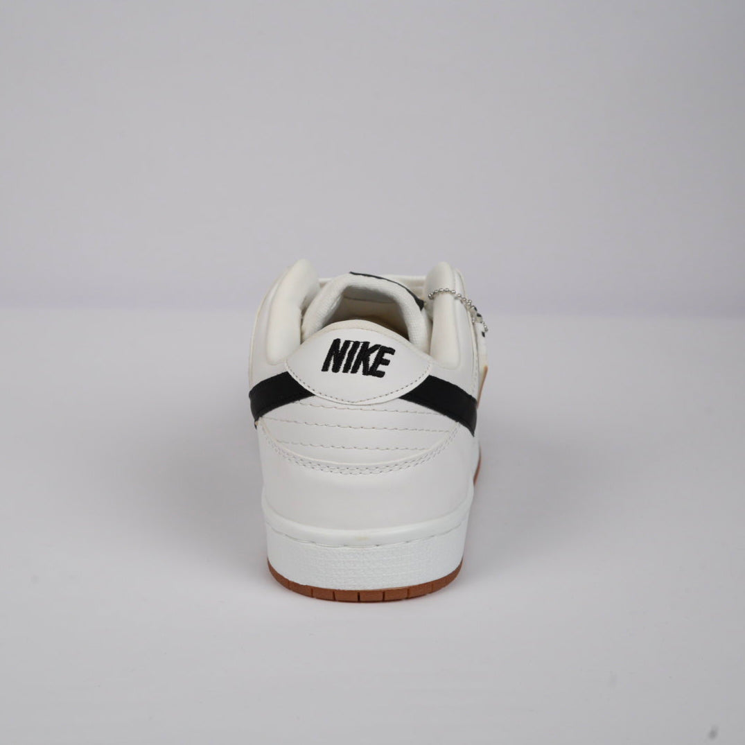 Nike SB Dunk Low – White