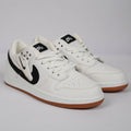 SB Low-Top Skate – White