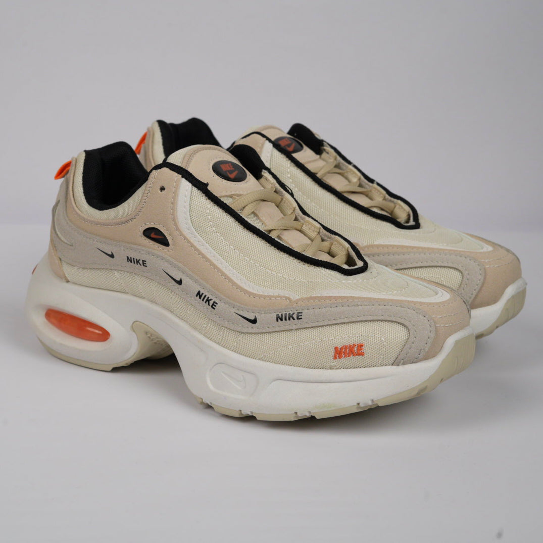 Nike Air Max Sneakers – Beige & Orange