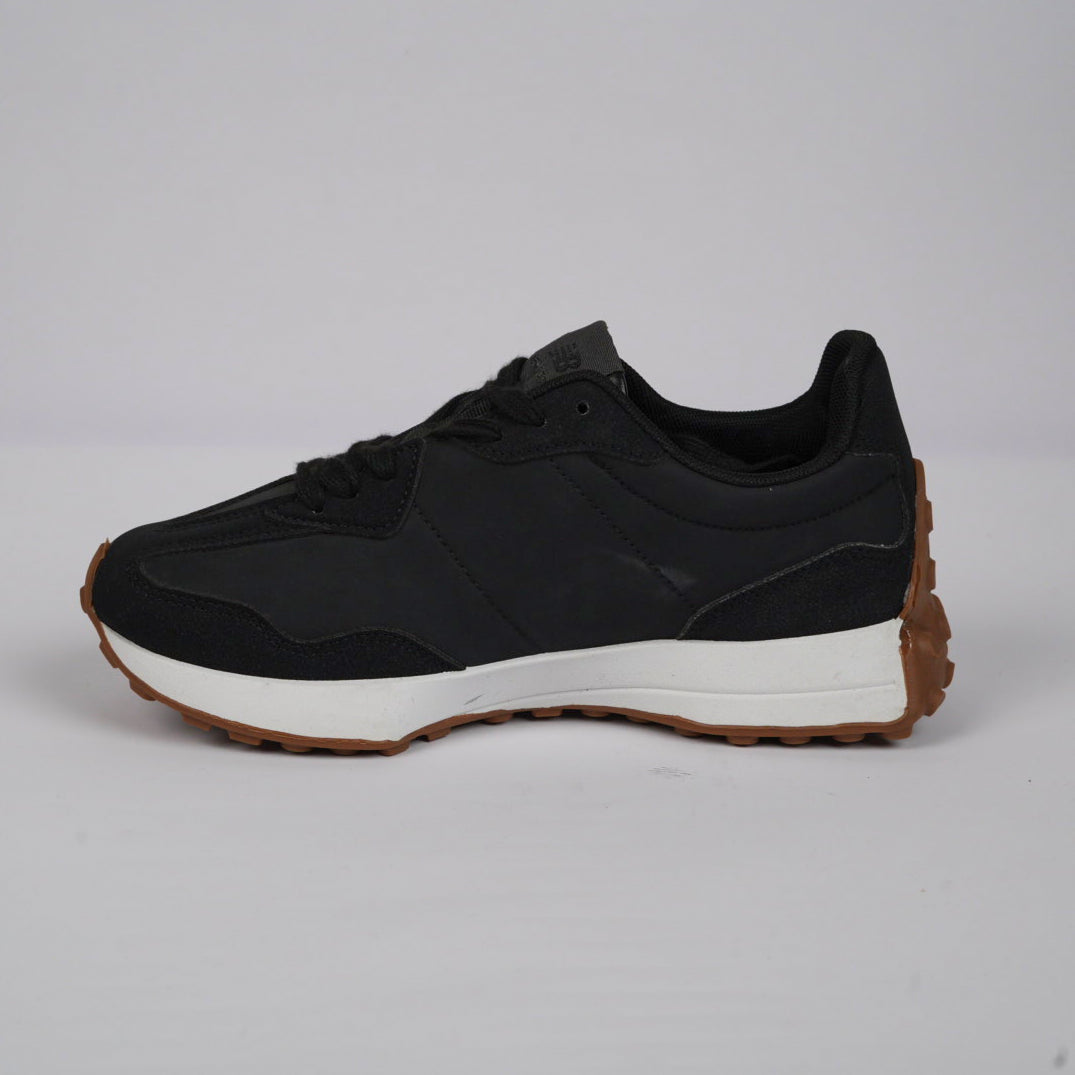 New Balance 327 –  All Black