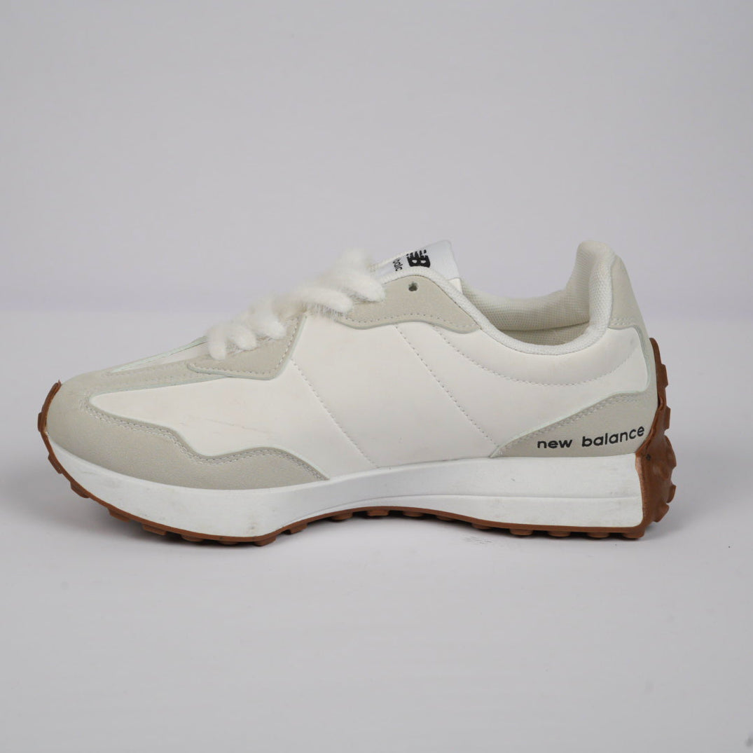 New Balance 327 – White / Black
