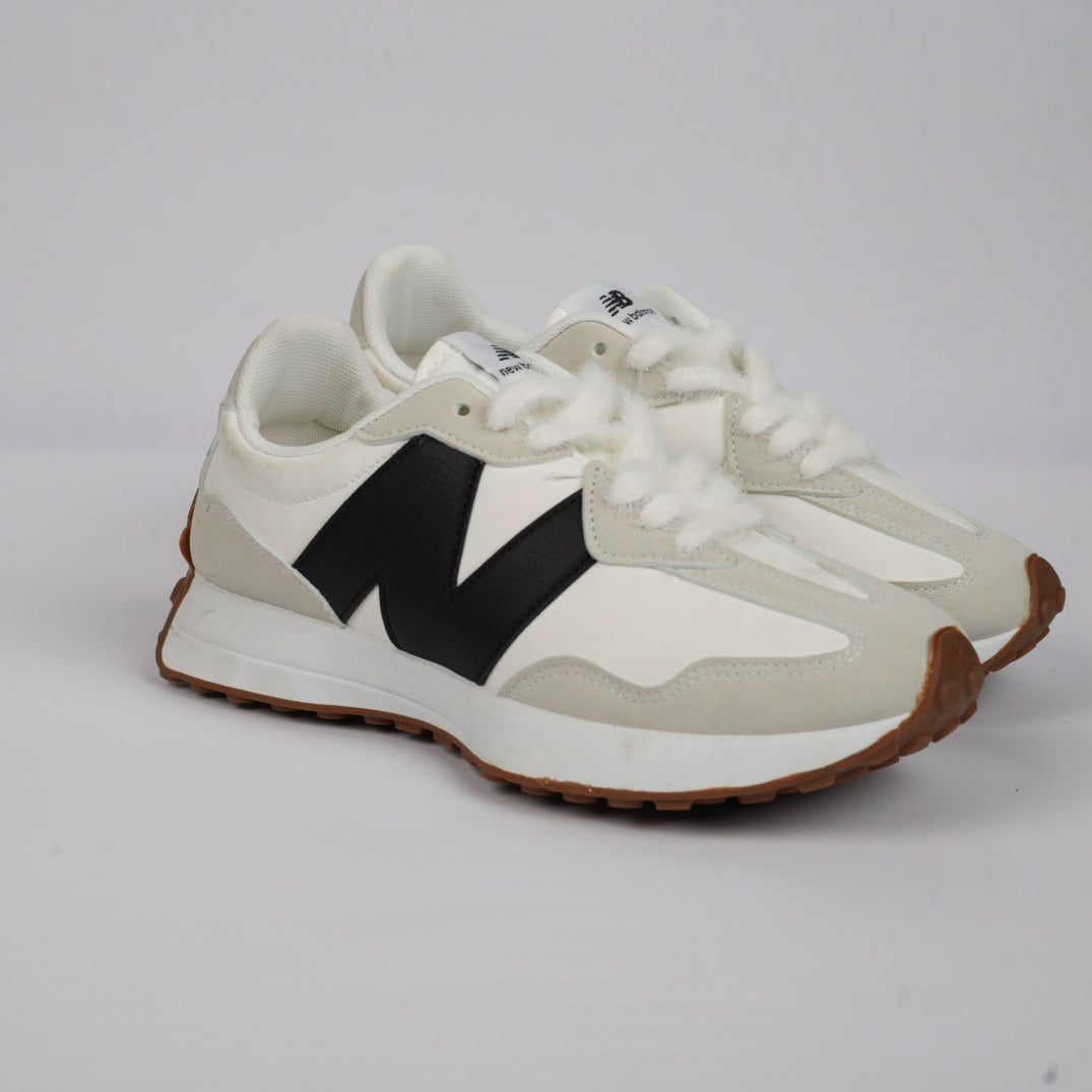 New Balance 327 – White / Black