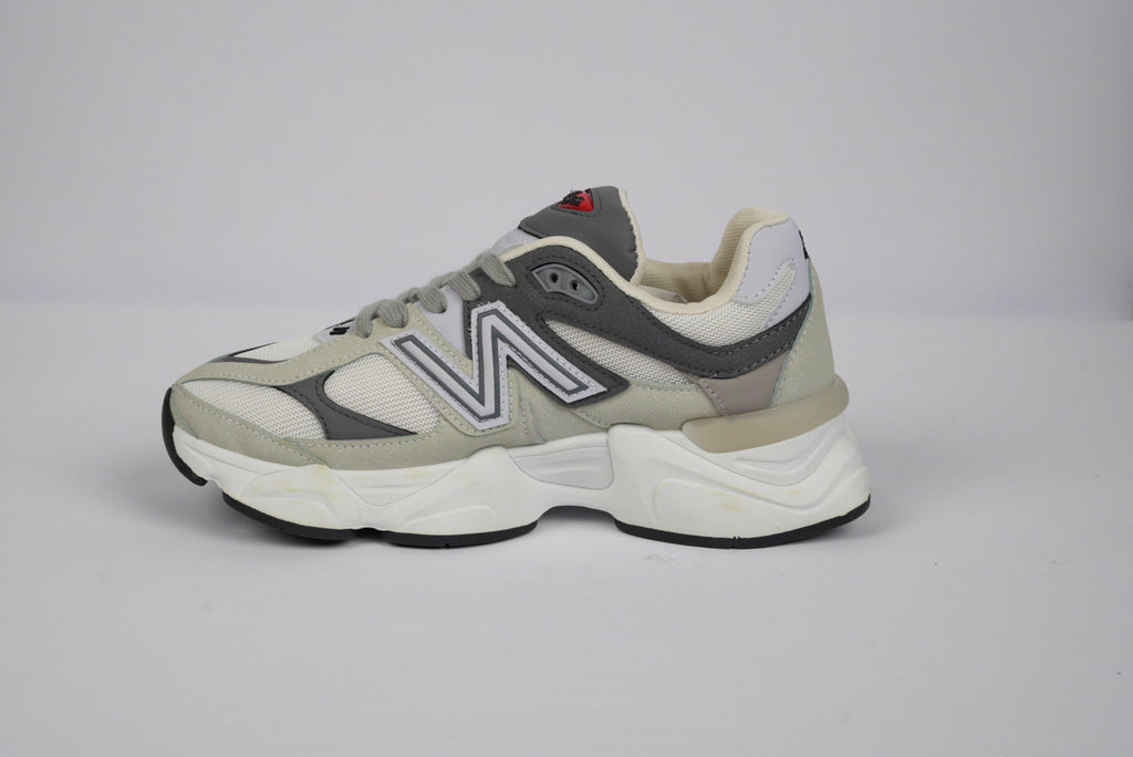 New Balance 9060 Grey / White