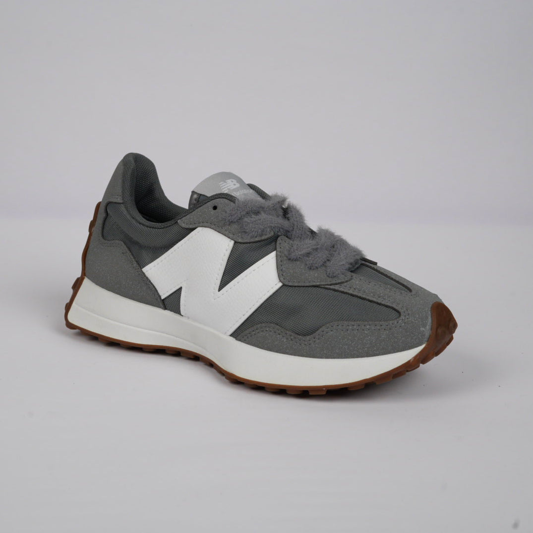 New Balance 327 – Grey / White