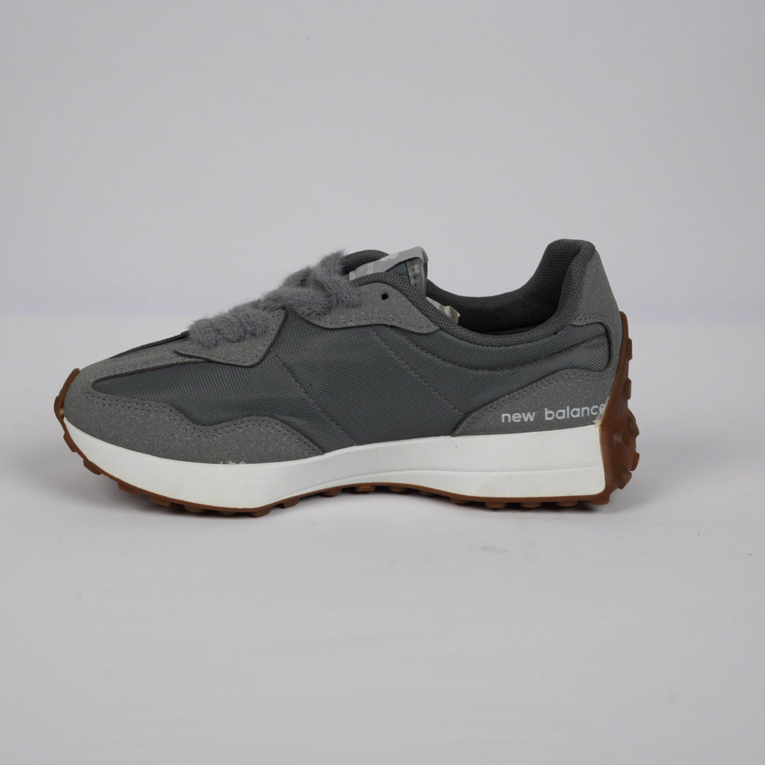 New Balance 327 – Grey / White