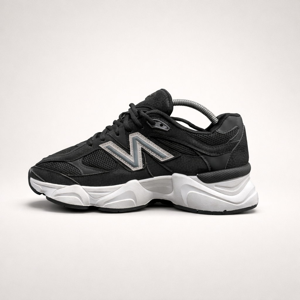 New Balance 9060 - All black