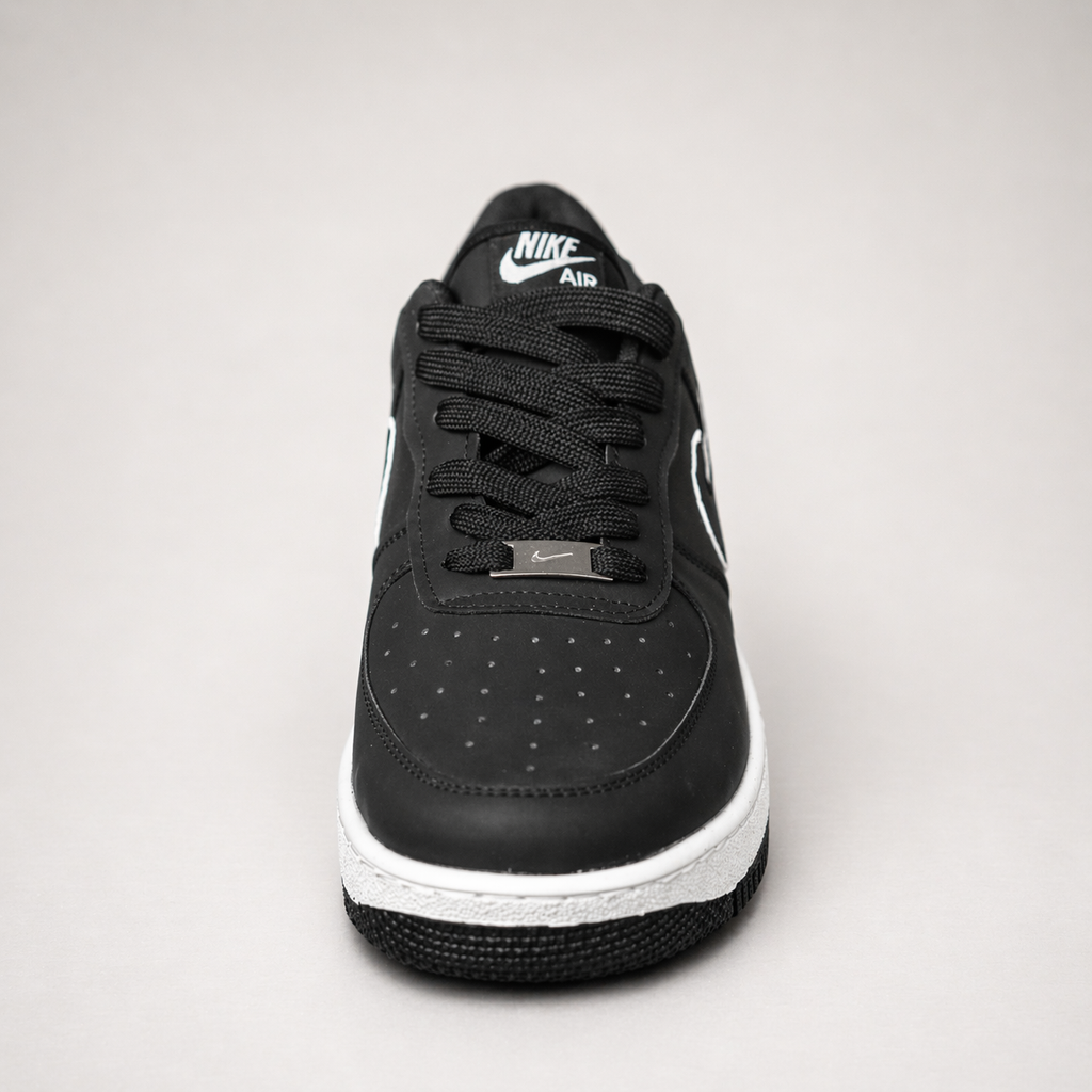 Nike Air Force 1 ’07 Triple Black Sneakers