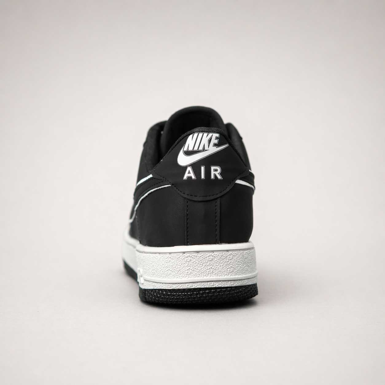 Nike Air Force 1 ’07 Triple Black Sneakers