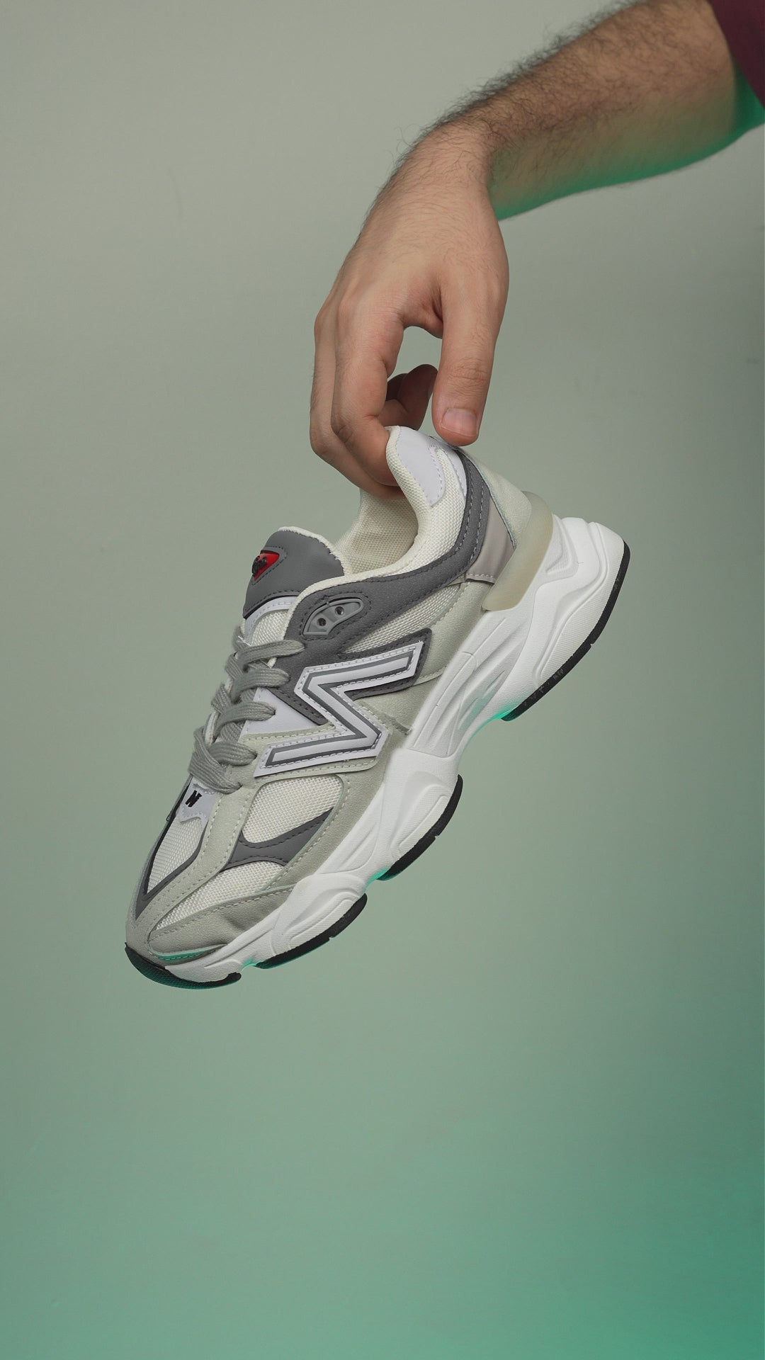 New Balance 9060 Grey / White
